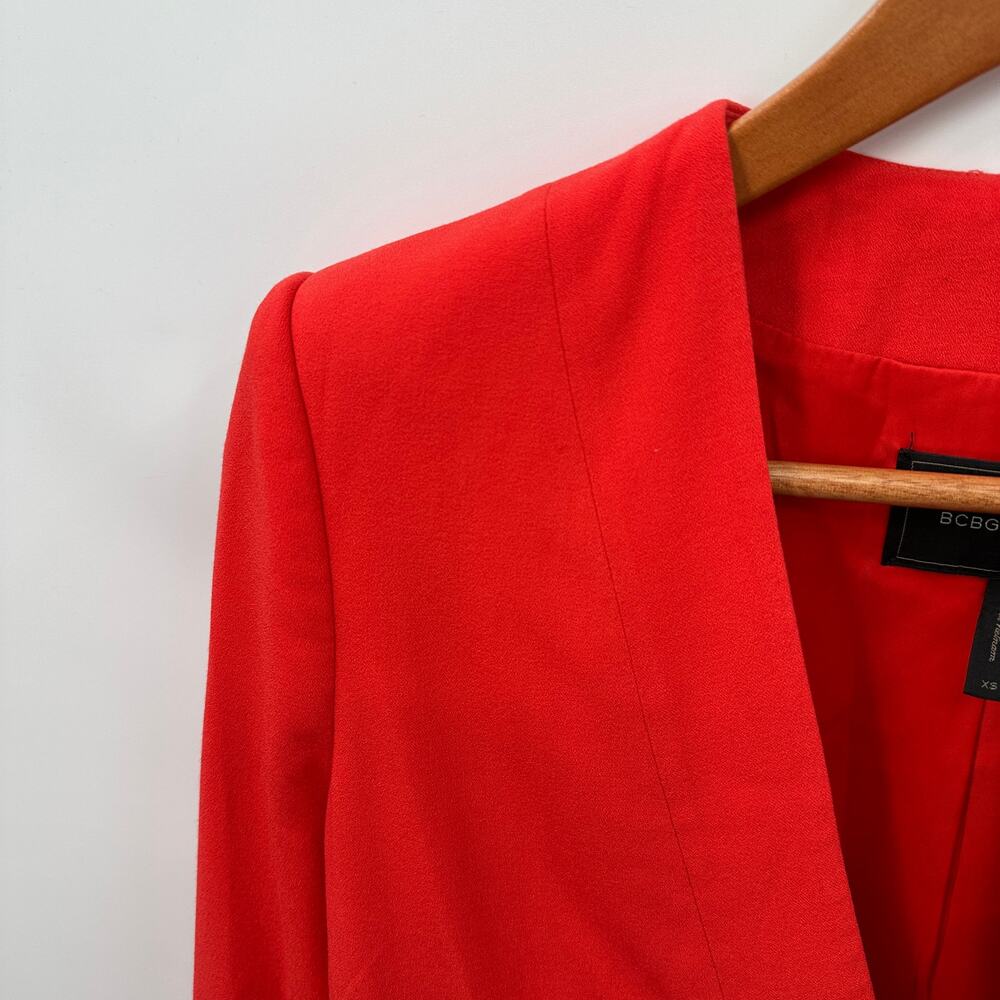BCBGMAXAZRIA Andres Coral Red Collarless Plunge Blazer // XS - Picture 4 of 11